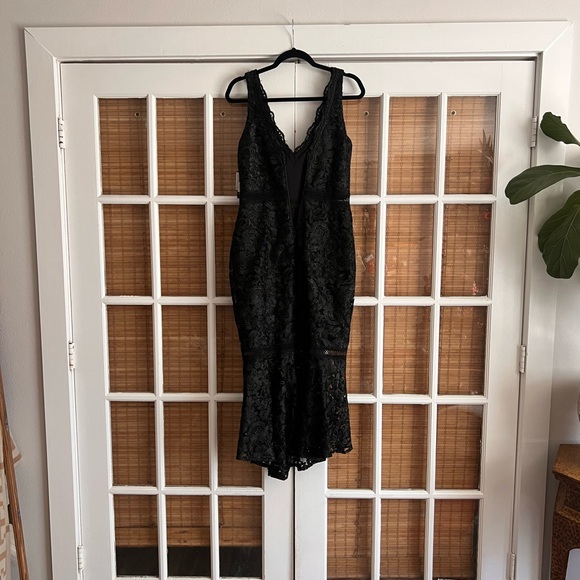 Lace Dress- Bloomingdale’s - Picture 9 of 11